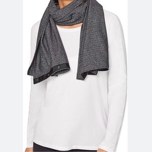 Lululemon vinyasa scarf